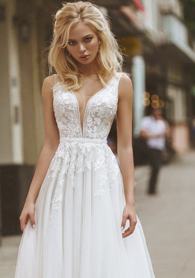 Simple and Elegant Lace Beach Wedding Dress