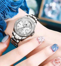 Heirloom Hourglass watch Diamond Dial Quartz Watch for Women