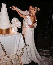 Heirloom Hourglass Wedding Dress Sexy Backless Off Shoulder Beach Wedding Dress with High Leg Slit